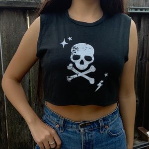 Black skull and bones cropped muscle tank